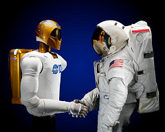 small_nasa_robonaut.jpg